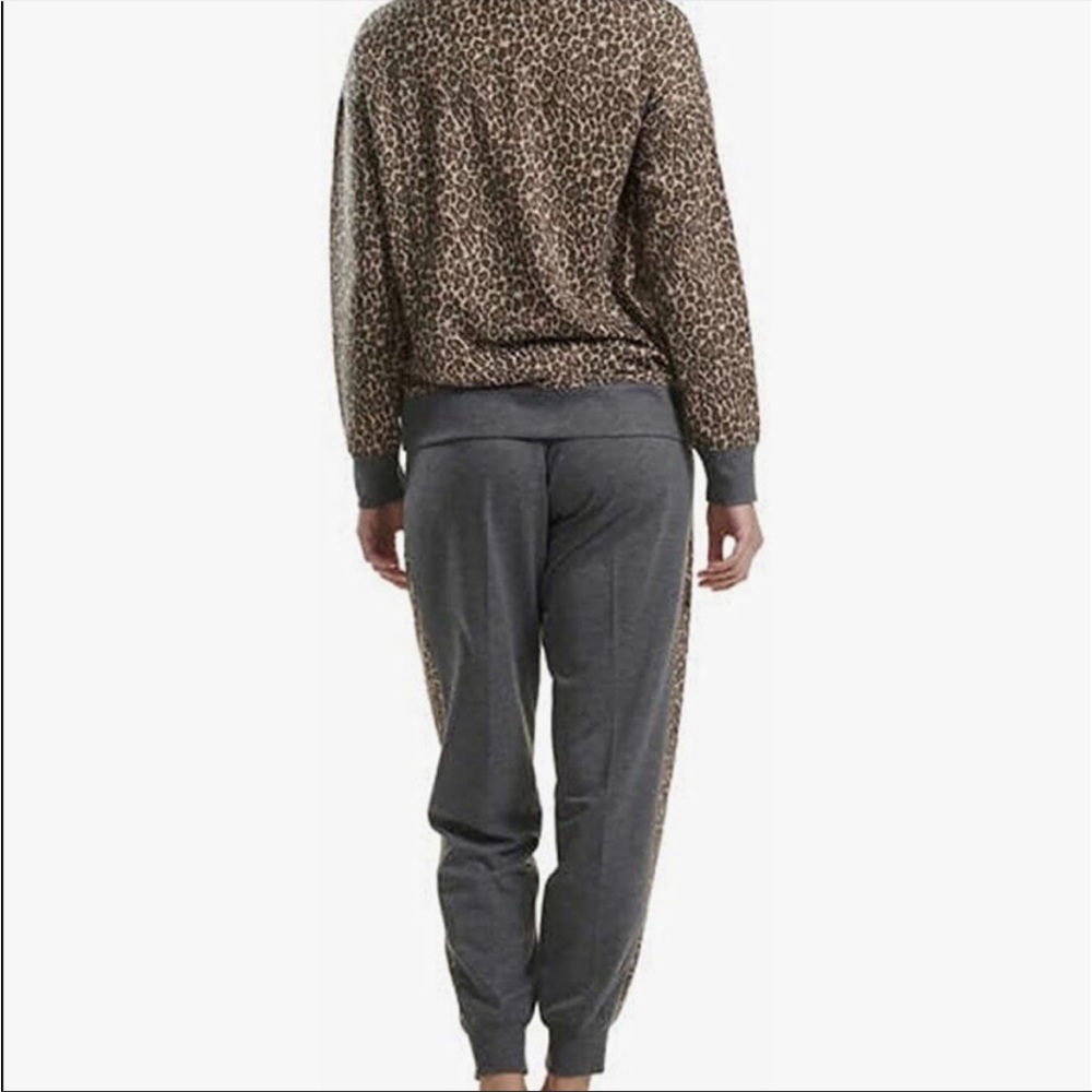 LAST CALL Splendid leopard and gray loungewear set M - Picture 6 of 6